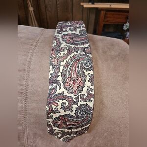 Vintage LANVIN Paris Paisley Patterned Men's Tie, Beautiful Condition!